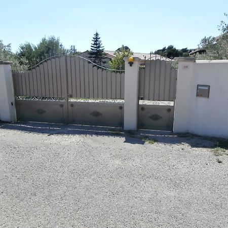 Gite A Caromb Exterior foto