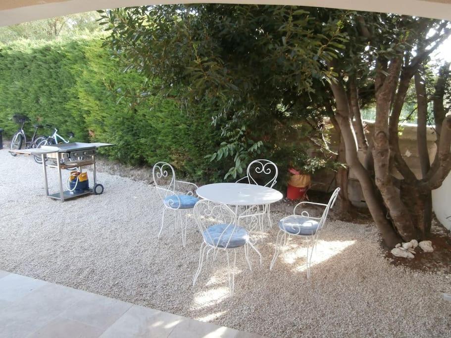 Gite A Caromb Exterior foto